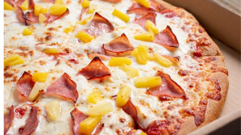 La differenza tra pizza hawaiana italiana e americana