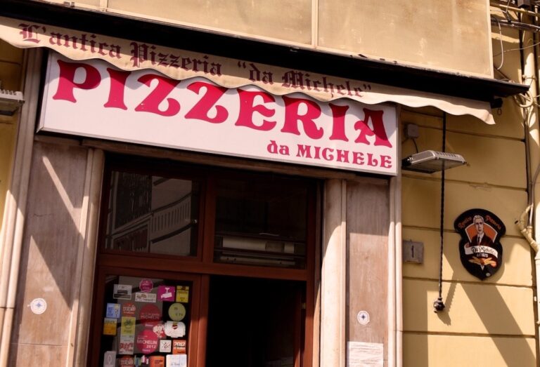 Da Michele: tra libri e museo, la storia della pizza – Foodmakers.it